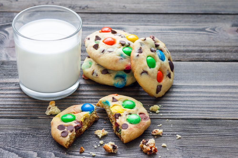 cookies and milk