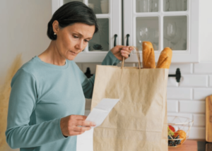 woman grocery shopping